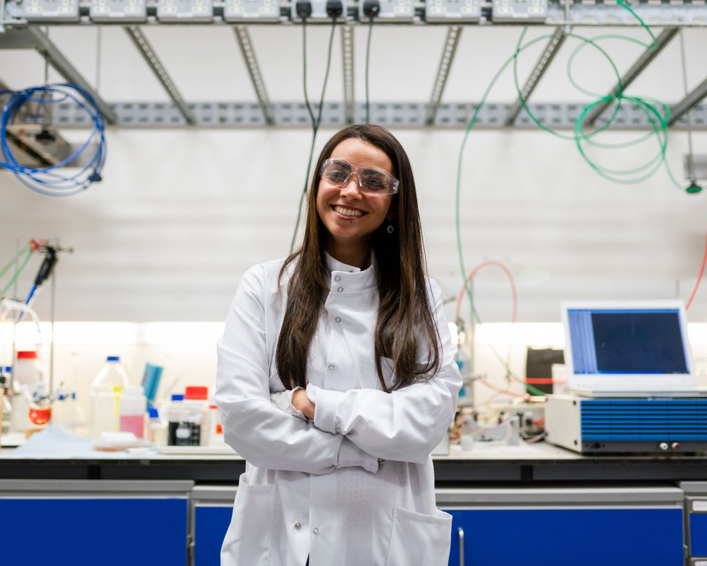 Science student in lab